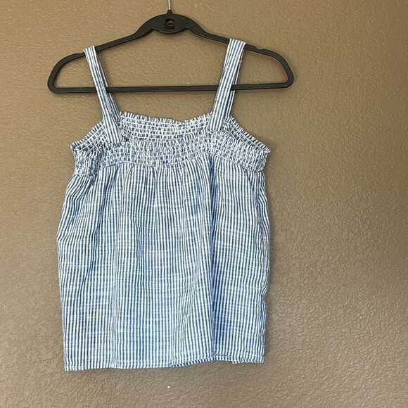 Old navy stripe top size small - Picture 4 of 4